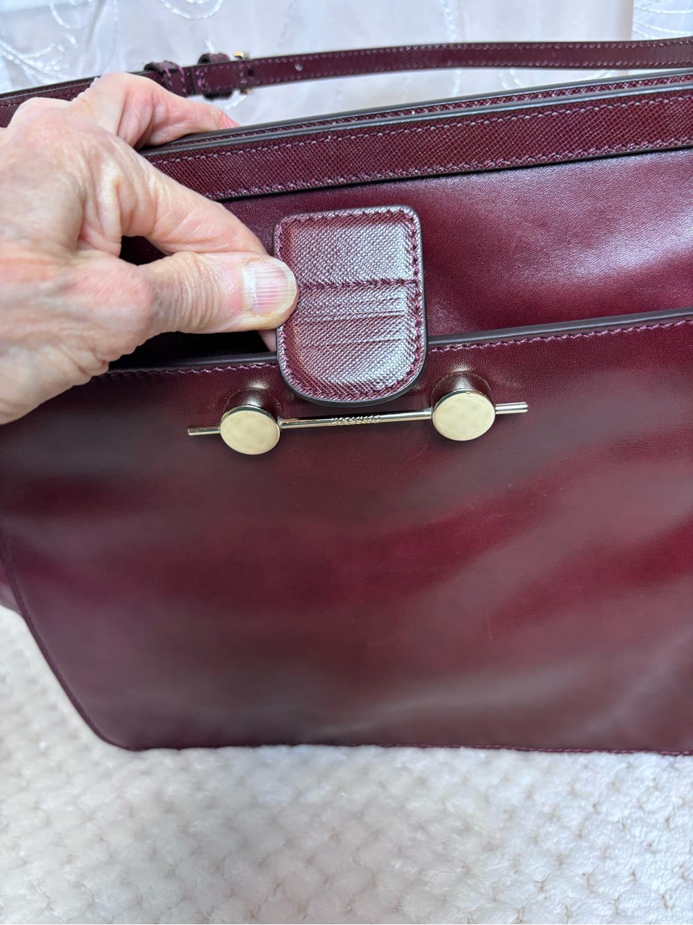 Jason Wu Daphne Smooth Burgundy Leather Luxury Shoulder Bag - Picture 14 of 16